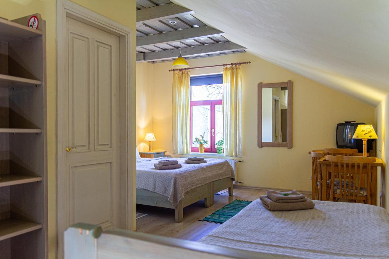 Raibie Logi Hotel Ventspils Luaran gambar