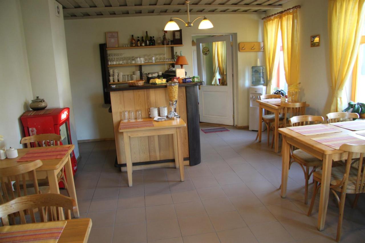 Raibie Logi Hotel Ventspils Luaran gambar