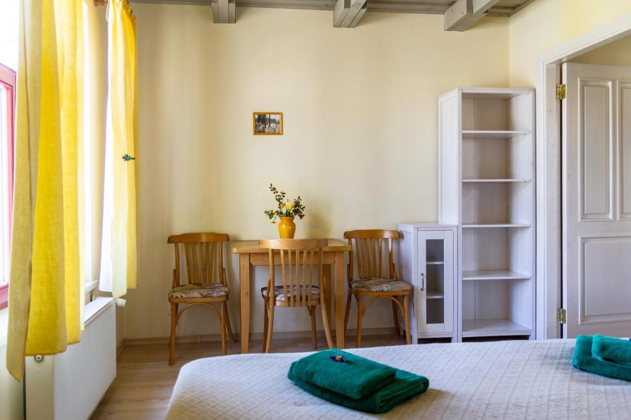 Raibie Logi Hotel Ventspils Luaran gambar