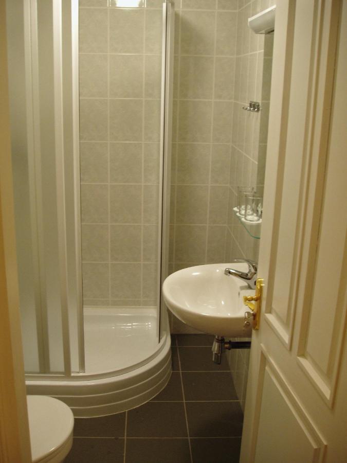 Raibie Logi Hotel Ventspils Luaran gambar