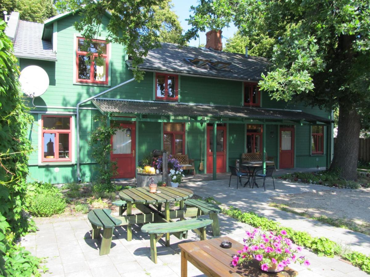 Raibie Logi Hotel Ventspils Luaran gambar